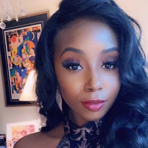 Meet your Posher, Erika